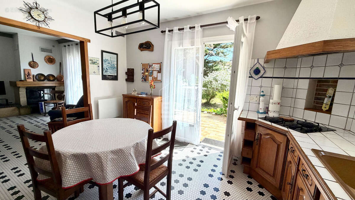 Maison à MIOS