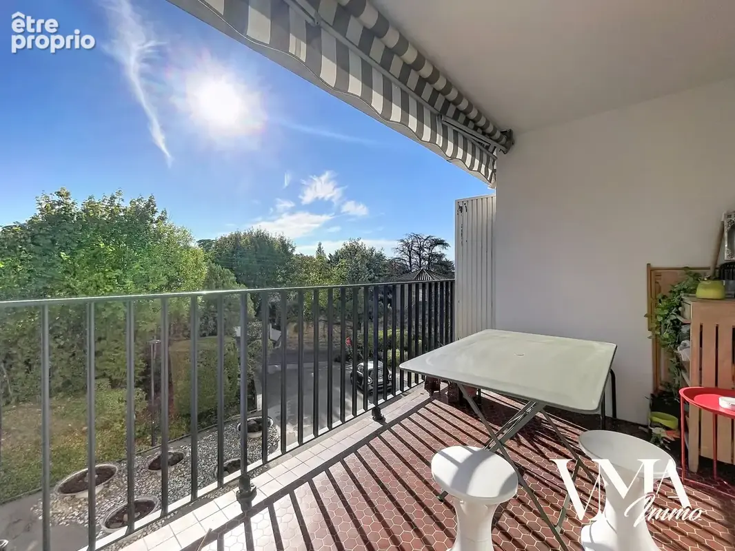 EXCLUSIVITÉ / Bel  Appartement T3 rénové de  81 m2 avec terrasse - photo 9
