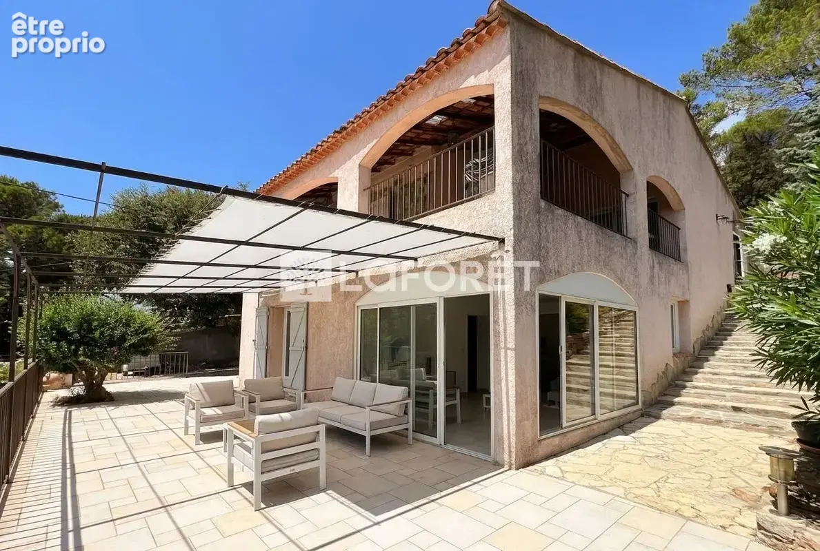 Villa Le Val 6 pièces 185 m² - photo 2