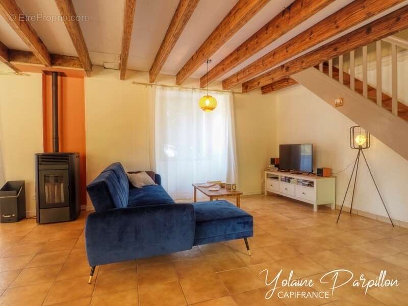 Longère avec 4 chambres et piscine - LES BROUZILS (85) - photo 7