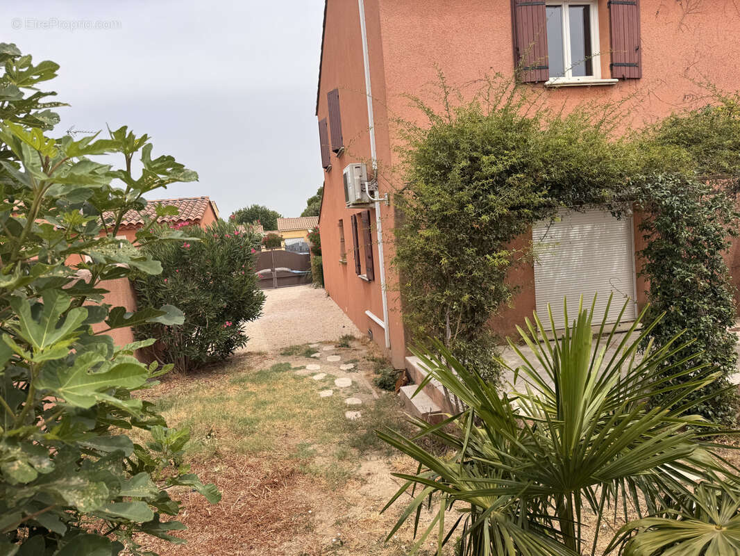 Maison à VEDENE