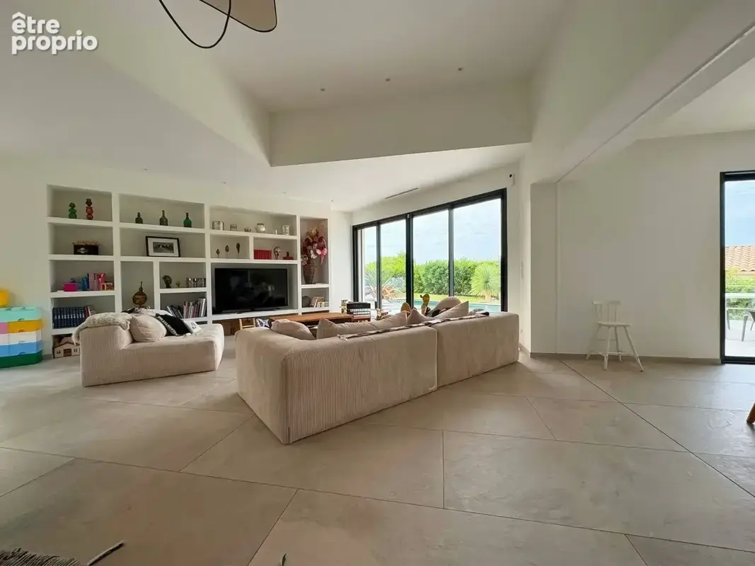 Maison 6 pièces 206 m² à vendre à Beziers (34500) - photo 4