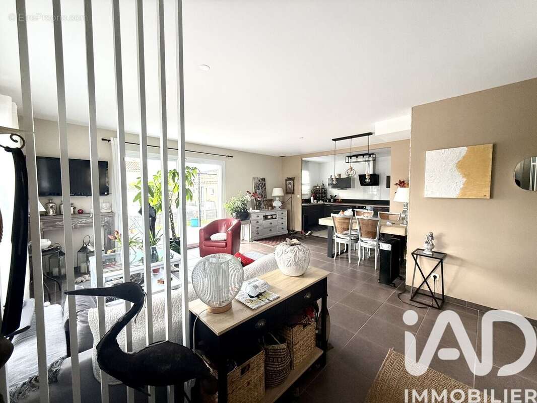 Maison 140 m² à Saint-Paul-Les-Fonts  - photo 6