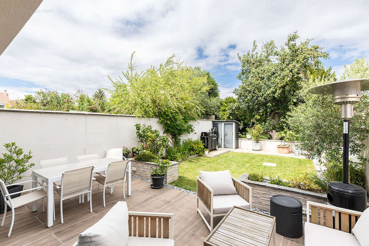 Maison à SAULX-LES-CHARTREUX