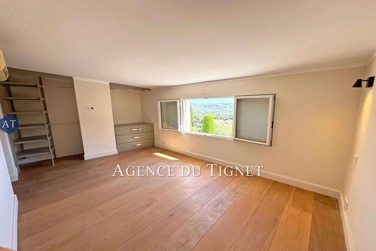 Appartement à GRASSE