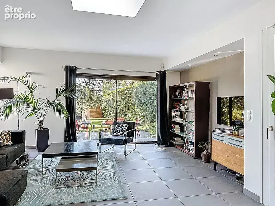 Crépieux limite Caluire belle maison familiale au calme absolu - photo 9