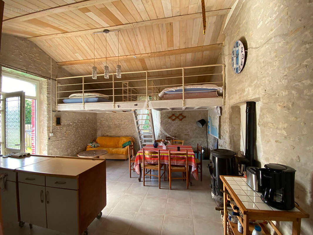 Maison à LONGEVILLE-SUR-MER