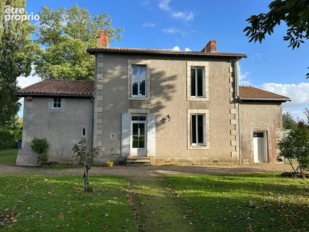 Charmante maison individuelle  proche centre bourg sur 1751 m² de jardin, annexes et dépendances - photo 3