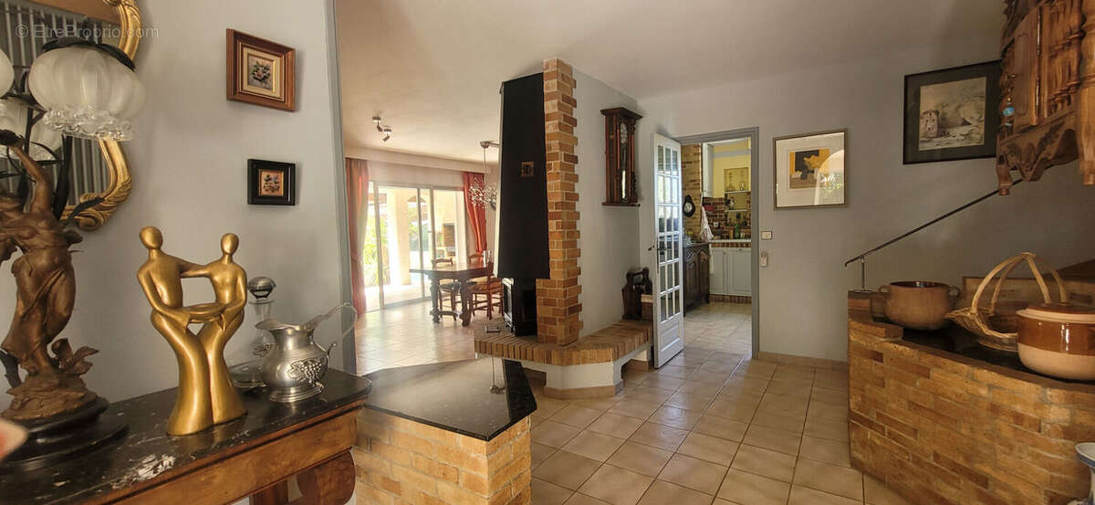 Maison à SAINT-PAUL-TROIS-CHATEAUX