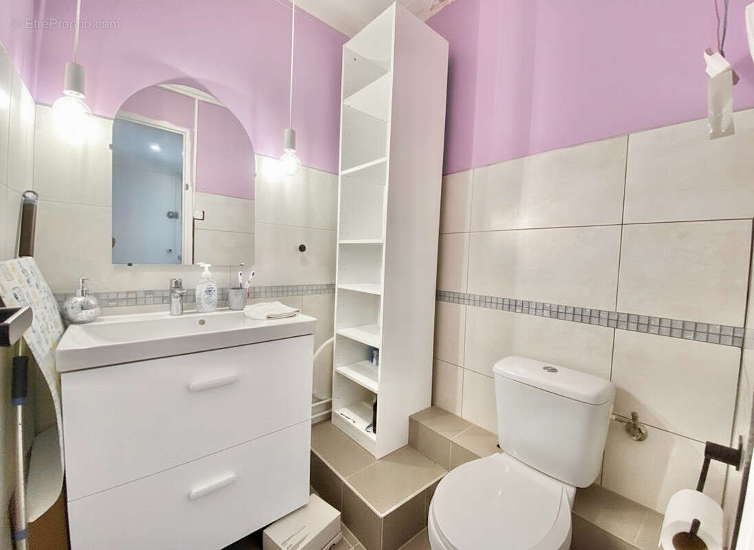 Appartement à MARSEILLE-4E