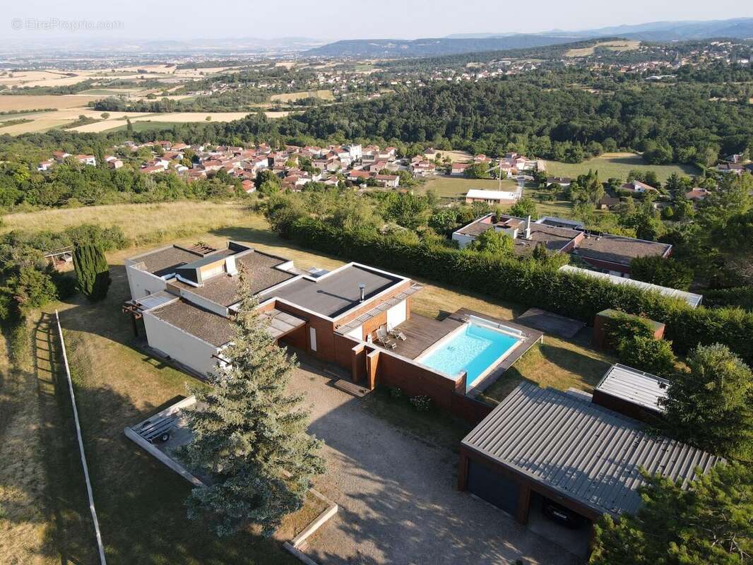 Maison à CHATELGUYON