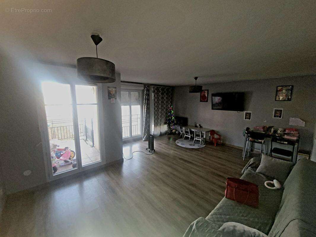 Appartement à LE BOURGET