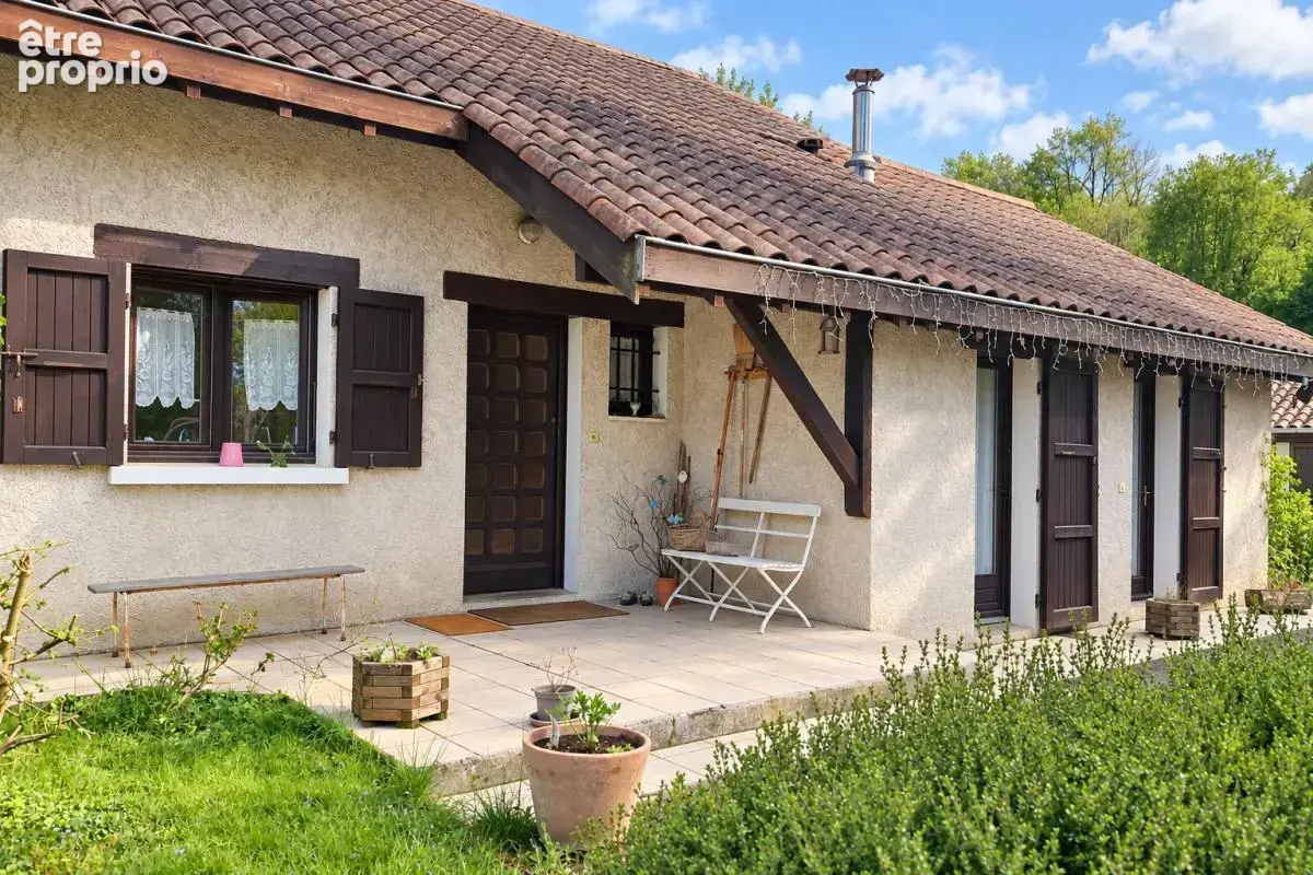Maison familiale 173 m² ? 5 chambres ? Terrain de 3 105 m² ? Double garage - photo 3