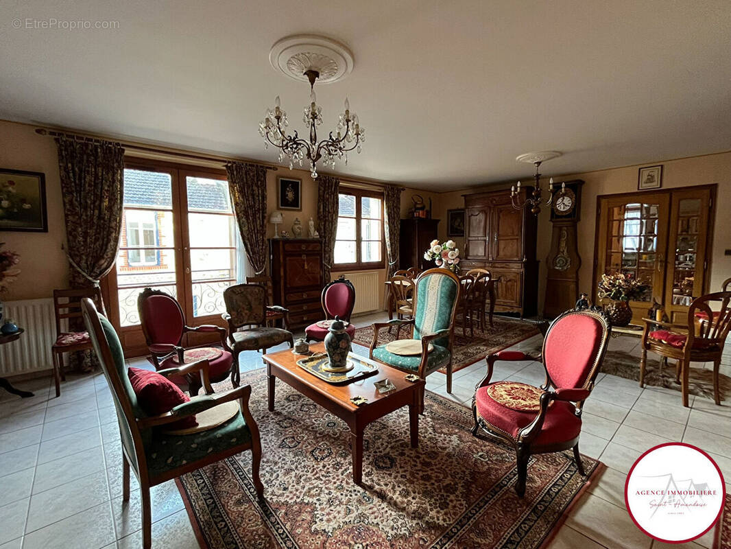 Appartement à SAINT-AMAND-MONTROND