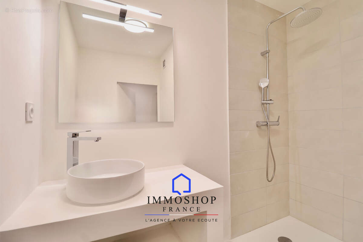 Appartement à MARSEILLE-8E