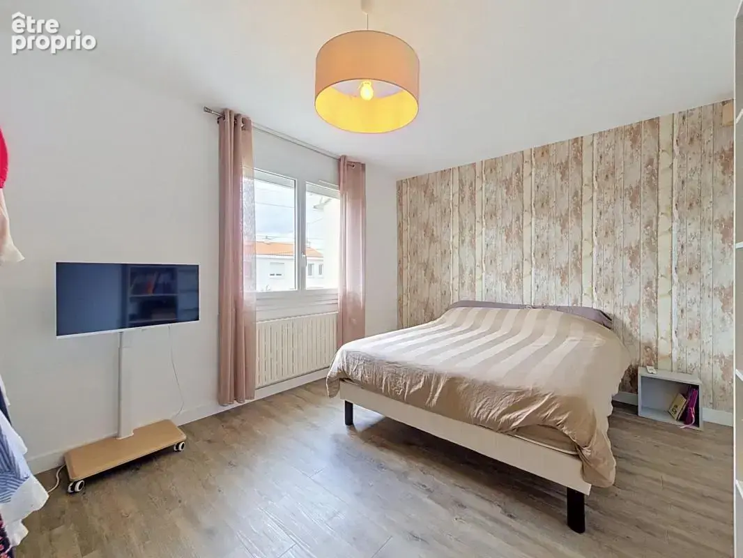 Maison rénovée 3 chambres avec véranda et garage - photo 7