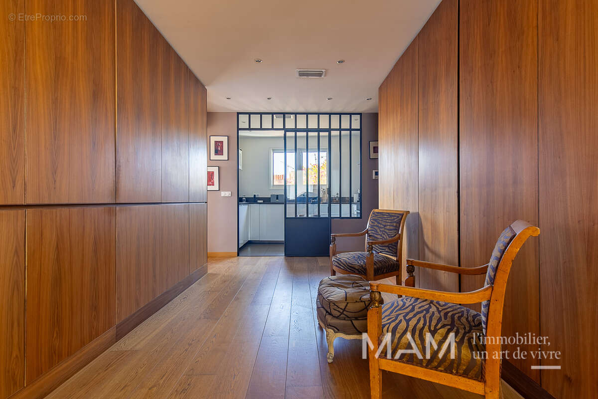 Appartement à MARSEILLE-6E