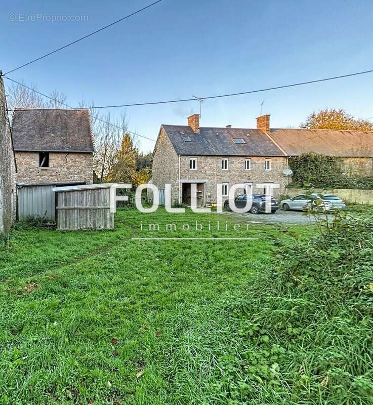 Maison à LA ROCHELLE-NORMANDE