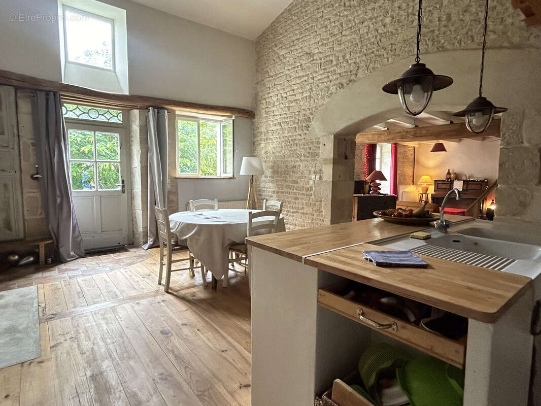 Maison à CRAMCHABAN