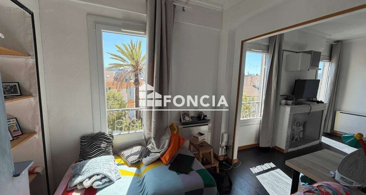 Appartement à HYERES