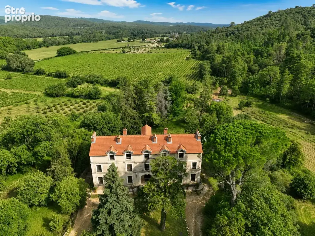 Domaine de caractère du XVIIe siècle sur 6.5 hectares avec près de 3 000 m² bâtis - photo 34