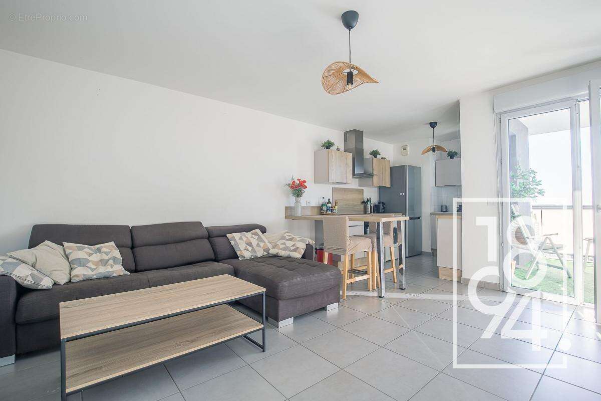 Appartement à MARSEILLE-2E