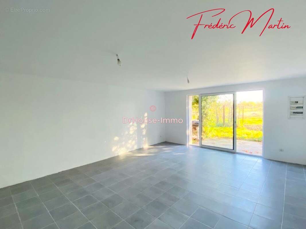 Maison à RIBAUTE-LES-TAVERNES