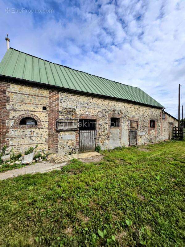 Maison à SAINTE-GAUBURGE-SAINTE-COLOMBE