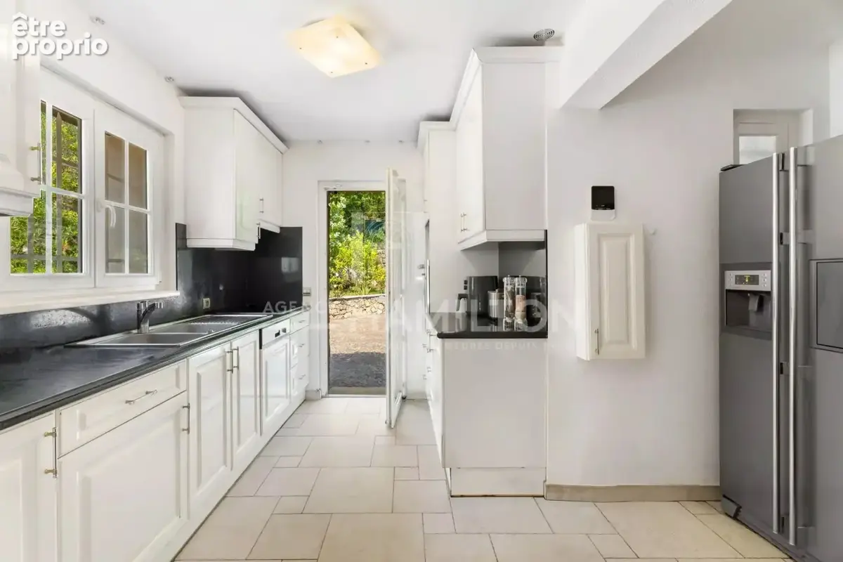Villa provençale avec vaste terrain, piscine , 4 chambres et stu - photo 7