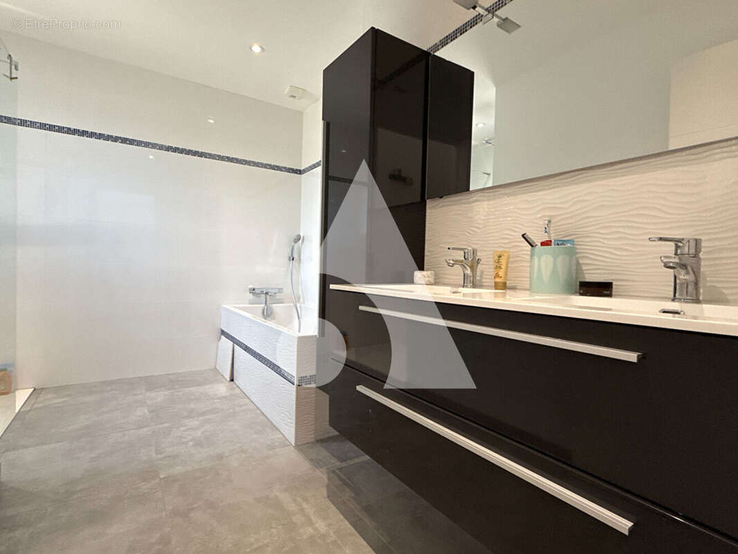 Maison Pledran 7 pièce(s) 180 m2 - photo 8