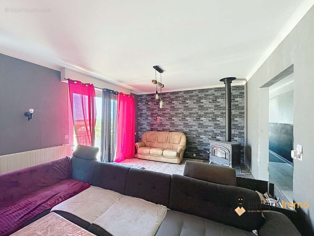 Maison 225 m² à Nully  - photo 7