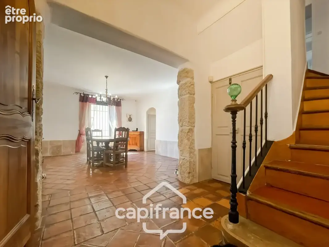 ne demeure de caractère au cœur de la Provence: 242 m2 de superficie habitable , une TERRASSE PANORAMIQUE. Distribution sur 3 ni - photo 12