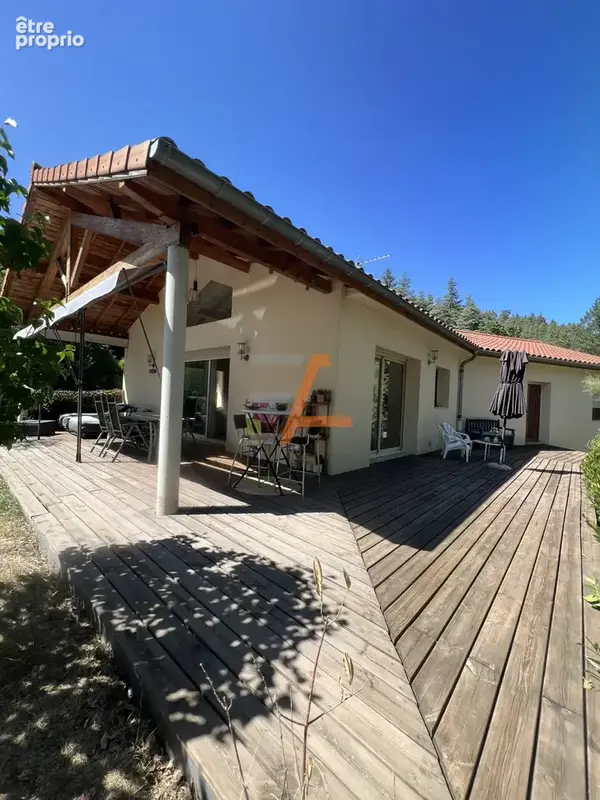 UNIEUX Maison d’architecte 120,80 m2   Terrain 1 000 m2   Piscine   Garage double - photo 14