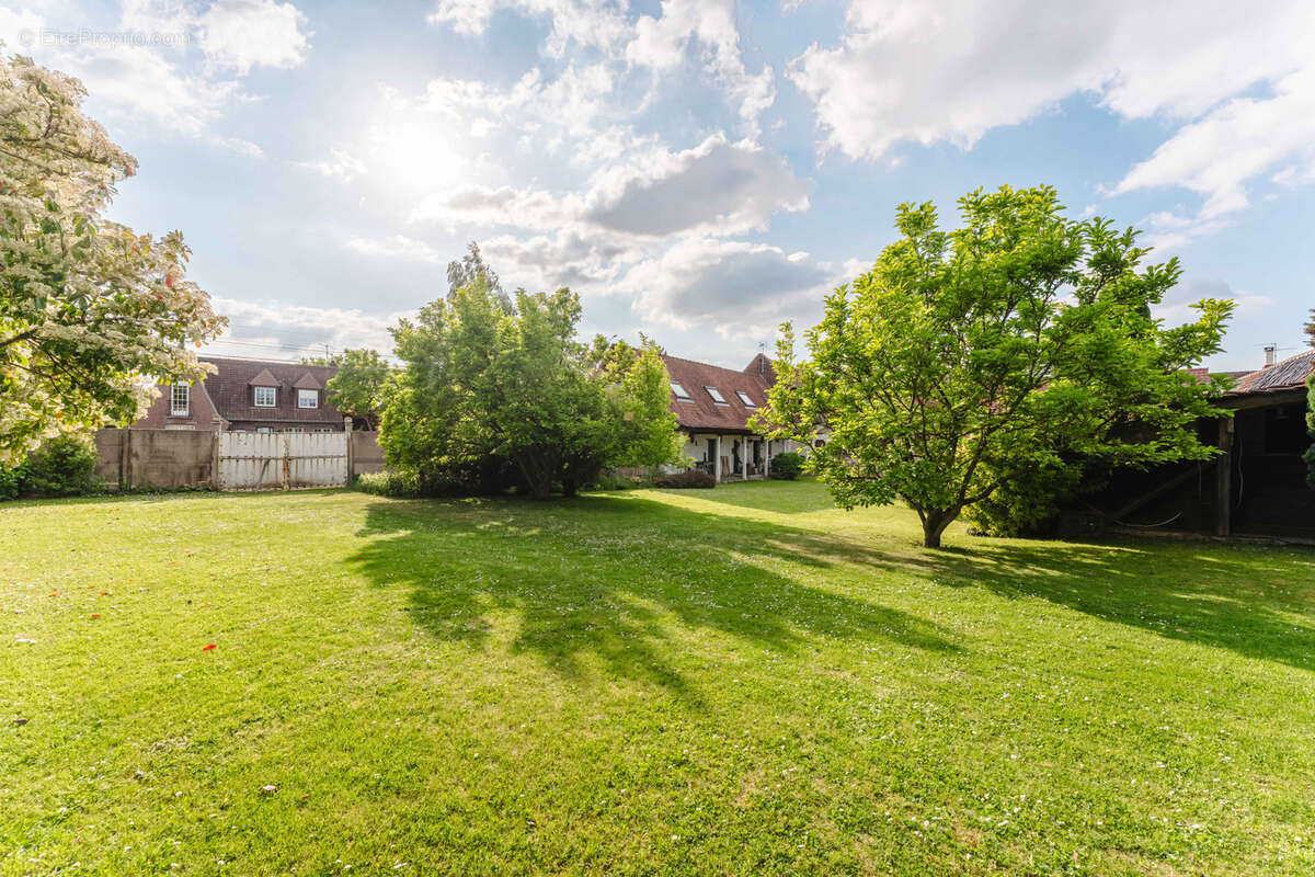 Maison à CAMPHIN-EN-CAREMBAULT