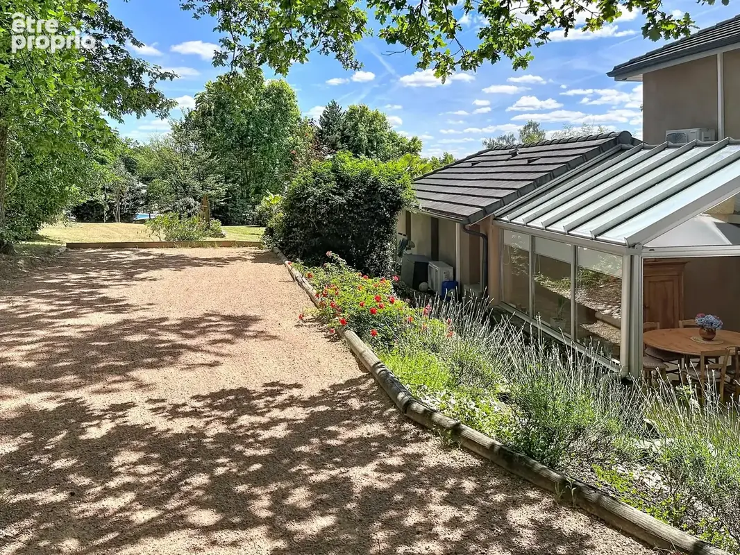 BRIVE-LA-GAILLARDE – Propriété d’exception      dans un environnement privilégié - QUARTIER FADATS - photo 8
