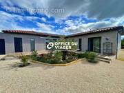 Maison à SAINT-JULIEN-LES-ROSIERS