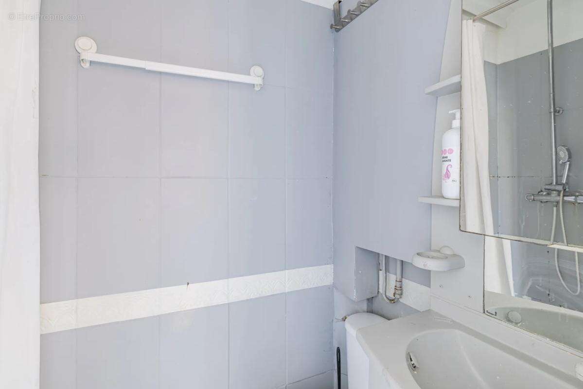 Appartement à PARIS-3E