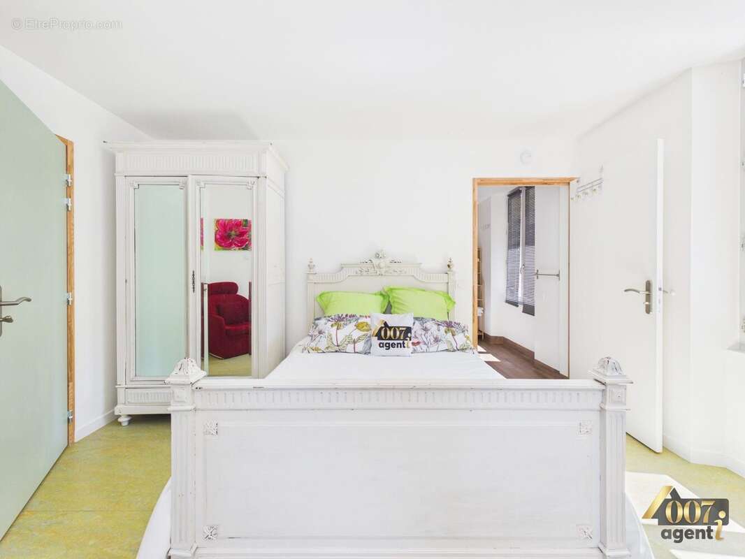 Maison 239 m² à Moutiers  - photo 9