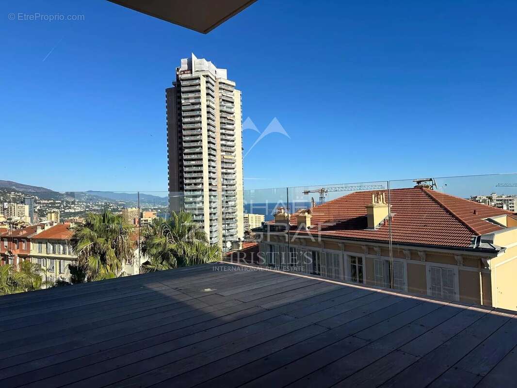 Appartement à BEAUSOLEIL