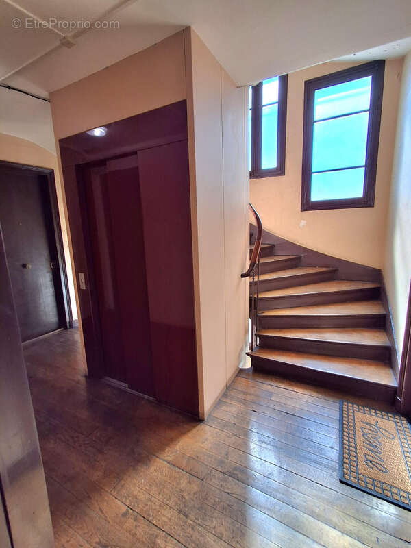 Appartement à PARIS-19E