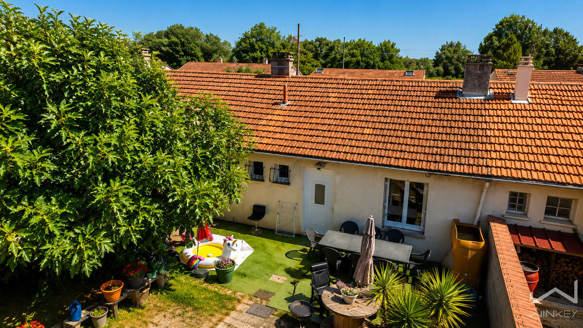 Appartement à SAINT-MONTAN