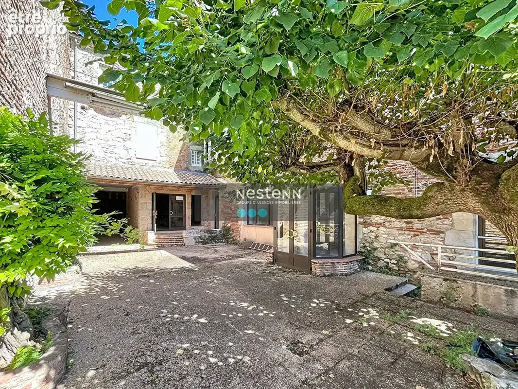 Propriété de caractère à rénover avec terrasse -47300  Villeneuve sur Lot - photo 2