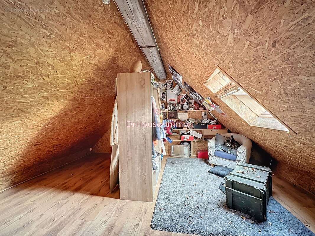 Maison 151 m² à Lamonzie-Saint-Martin  - photo 18