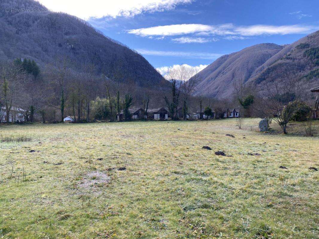 Terrain à ASTON