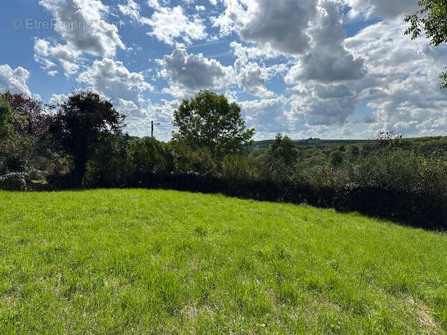 Maison à POUQUES-LORMES