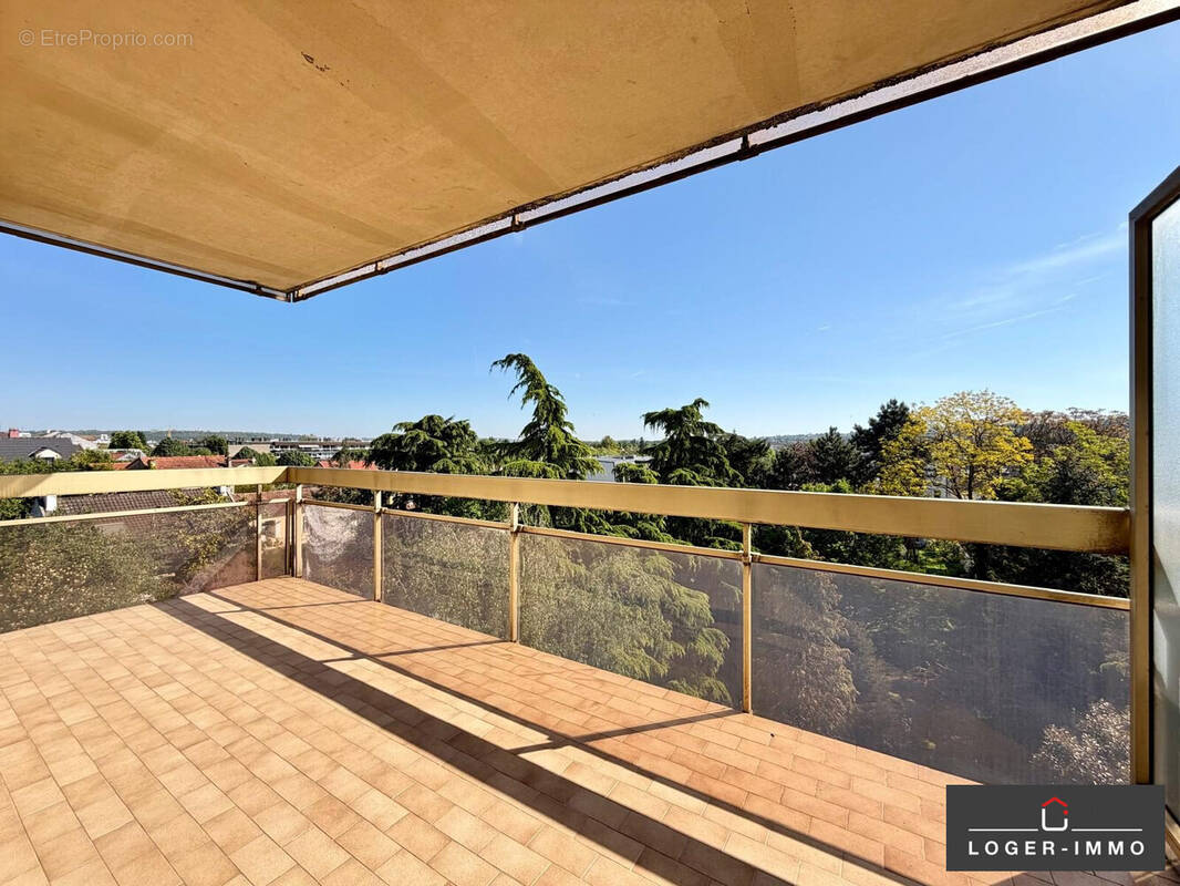 Appartement à LE PERREUX-SUR-MARNE