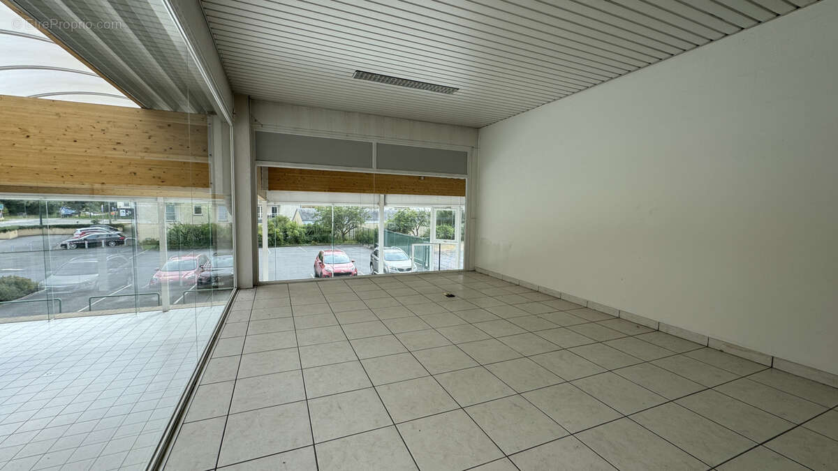 Commerce à SUNDHOUSE