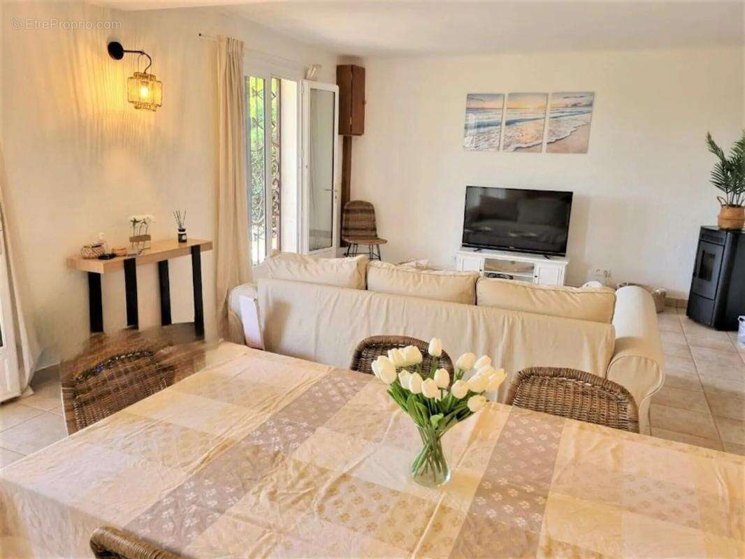 Maison à LA CROIX-VALMER