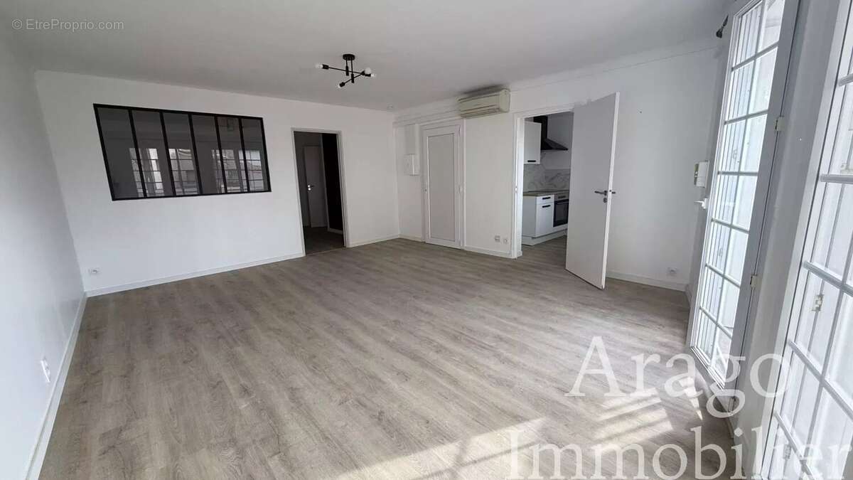 Appartement à ESPIRA-DE-L'AGLY