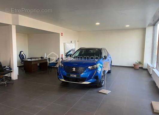 Commerce à CHATEAUNEUF-EN-THYMERAIS